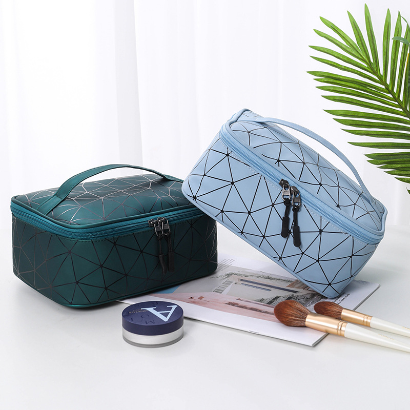 Wholesale Personalized Eco Friendly PU Leather Bulk Waterproof Travel Custom Makeup Cosmetic Case Ba(图4)