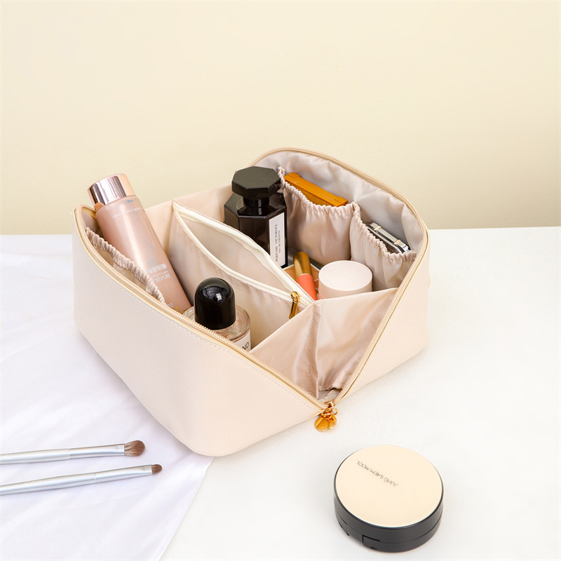 Customize Portable Waterproof PU Cosmetic Bag Standing Travel Storage Bag Custom Logo Toilet Bag for(图1)